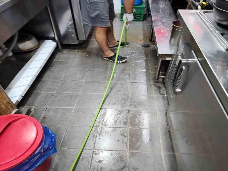 금천구 싱크대 물이 안 내려갈 때 바로 할 일